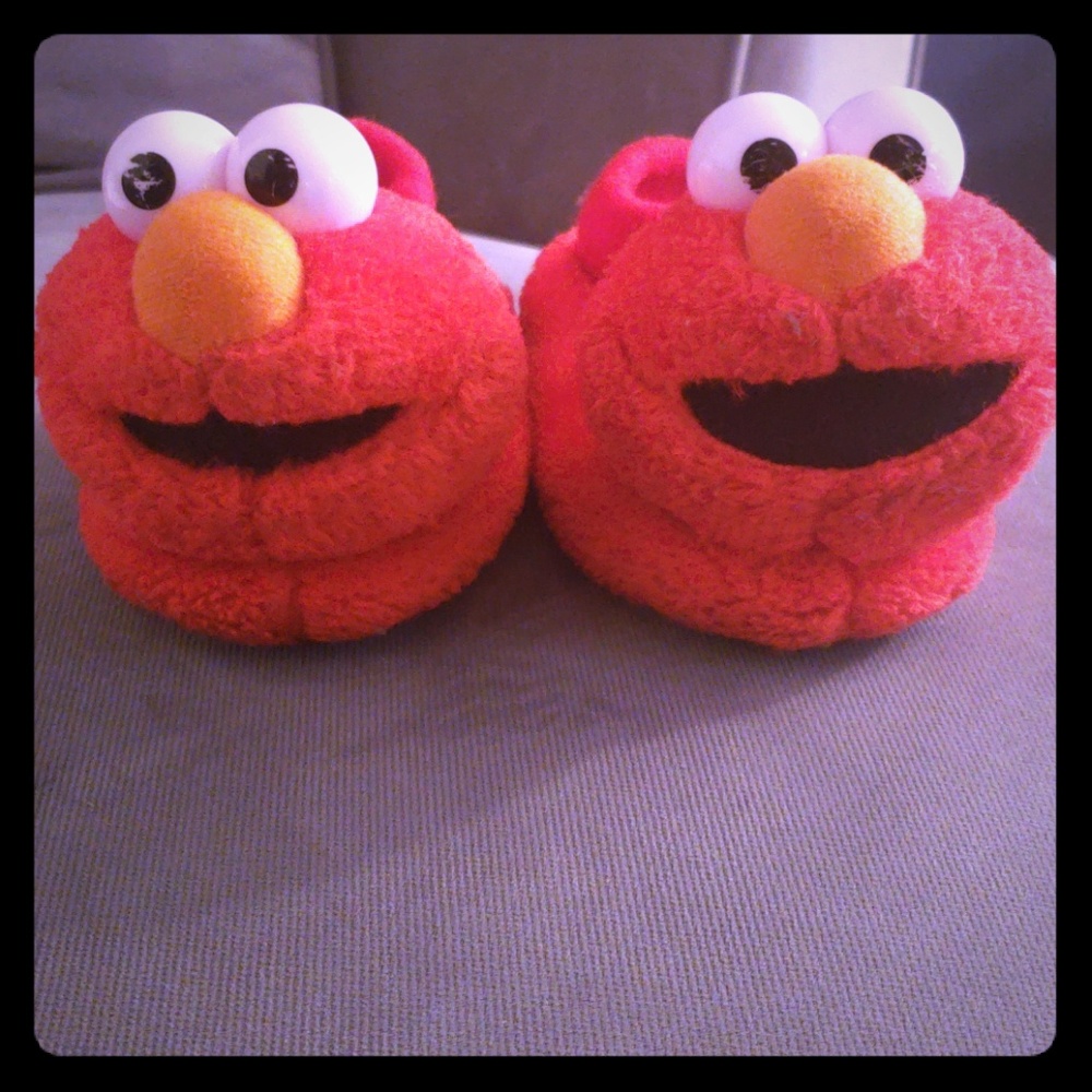 Elmo slippers
